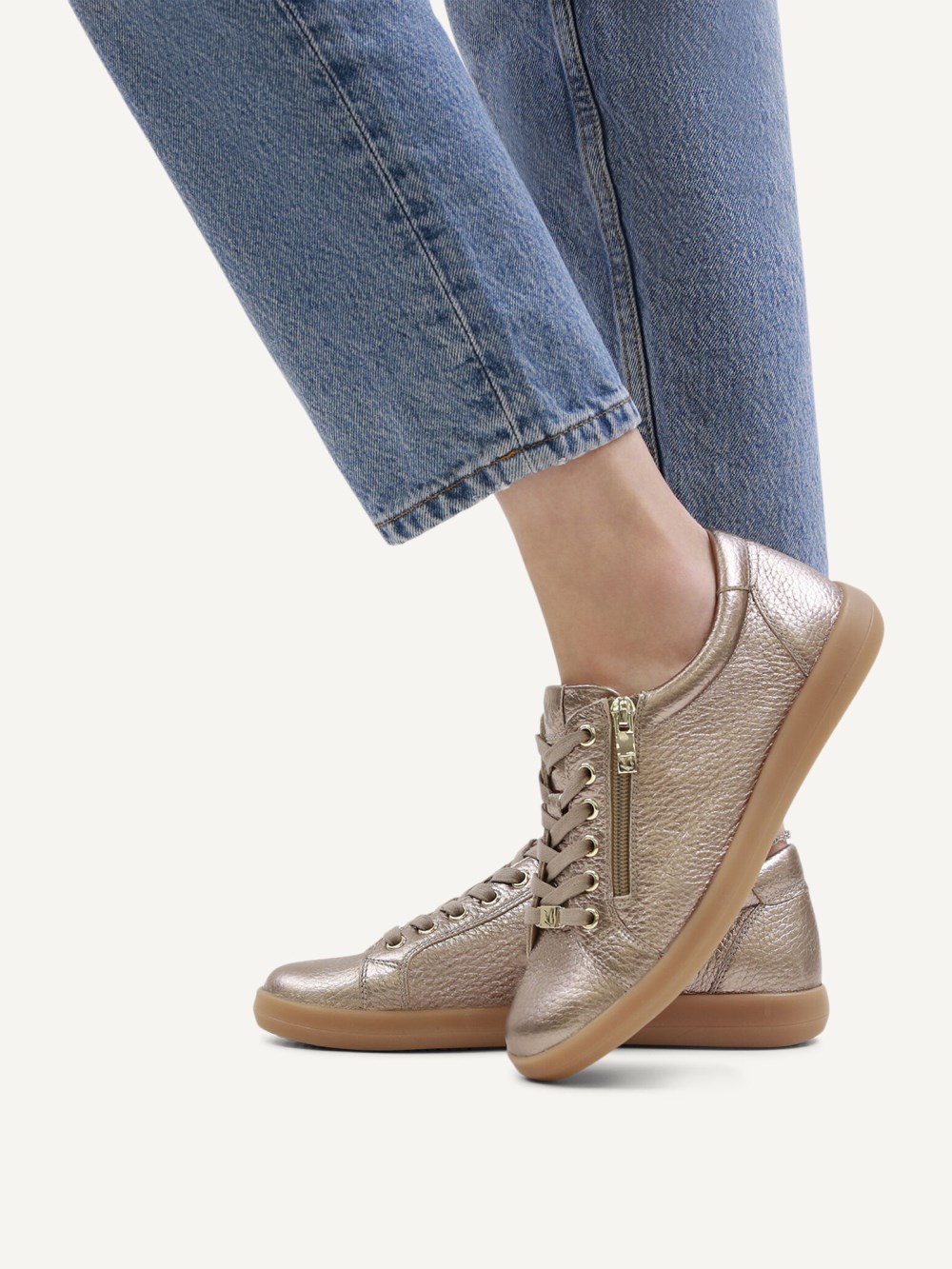 Caprice Sneaker - Taupe Metallic-Deer