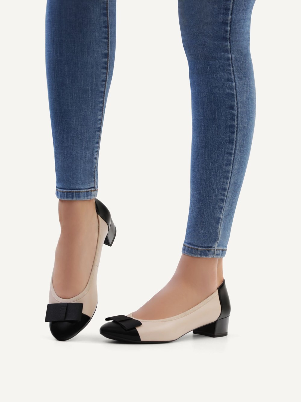 Caprice Pumps - Beiger Kamm