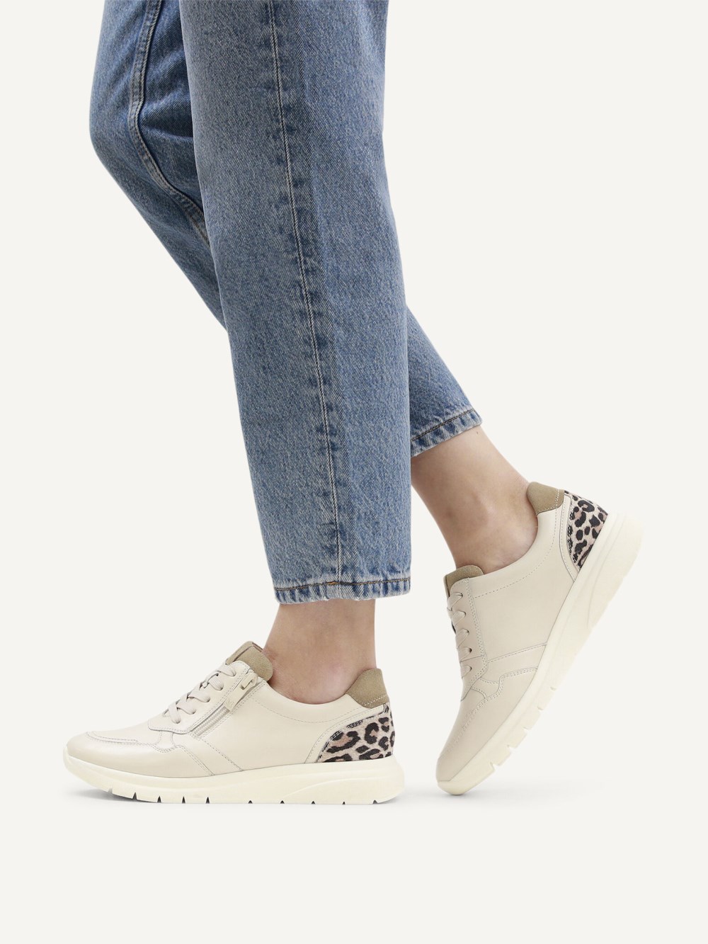 Caprice Sneaker - Cremefarbenes Kammleder