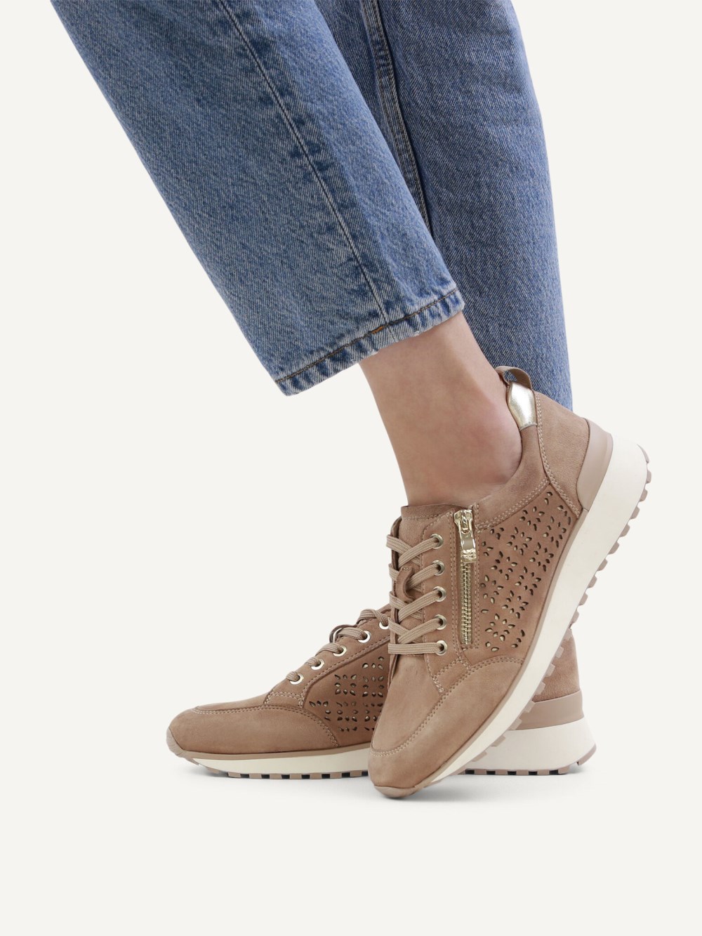 Caprice Sneaker - Sandfarbener Kamm